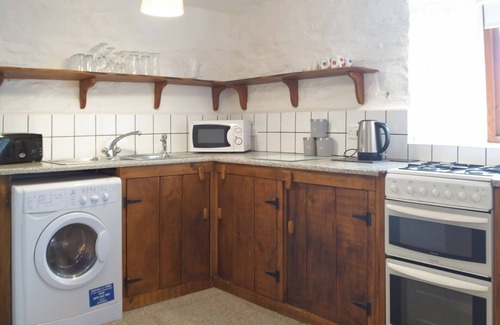 Llanybydder Cottage | Ty Ceffylau - UK46190