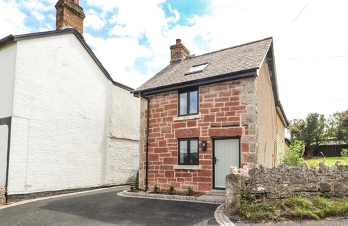 Ruthin House | Ty Coch