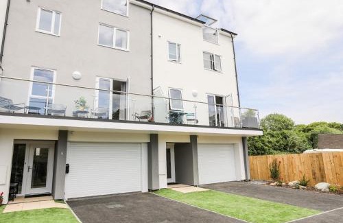 Criccieth House | Ty Jem