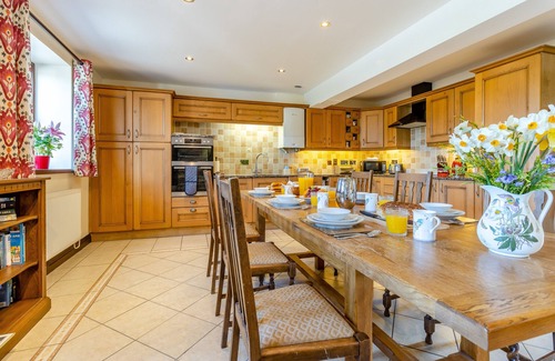 Llangorse House | Ty Mawr Coach House - Two Bedroom House, Sleeps 4