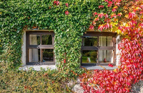 Llanuwchllyn Cottage | Ty-Mawr | Self Catering Stone Farmhouse near Bala, North Wales