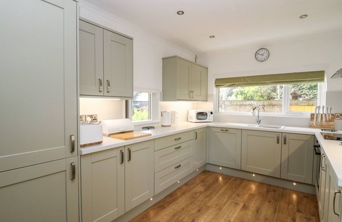 Aberystwyth House | TY MELYN, family friendly, country holiday cottage in Aberystwyth