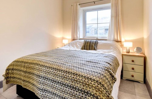 Llansantffraed House | Ty Pair in the beautiful Llanon