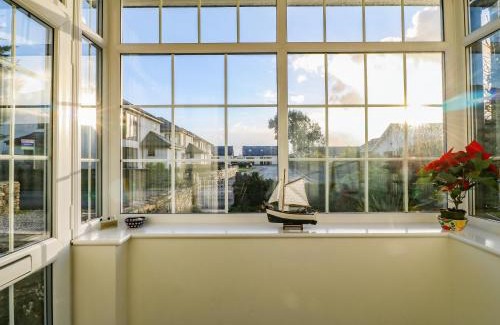 Morfa Bychan House | Ty'r Ysgol