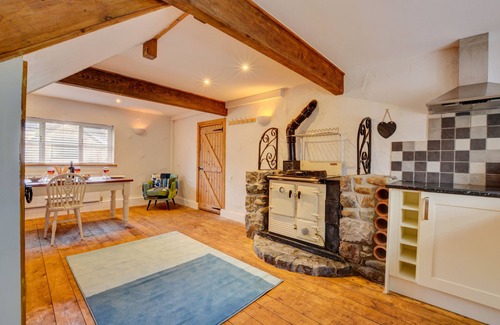 Llanrhychwyn House | Ty Rowan - Three Bedroom House, Sleeps 5