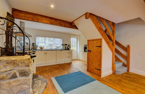 Llanrhychwyn House | Ty Rowan - Three Bedroom House, Sleeps 5