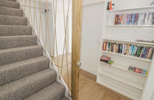 Rhosneigr House | Ty Taid
