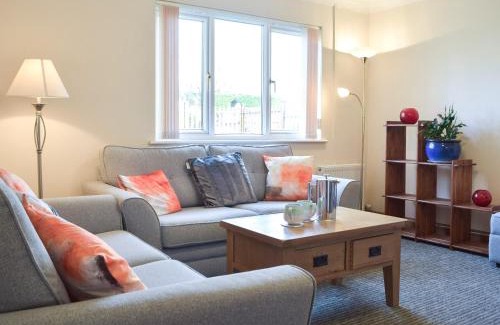 Clynderwen House | Ty Twt