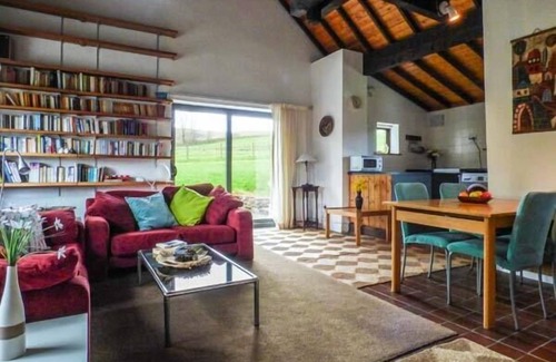 Cwmtirmynach Cottage | Ty Uchaf
