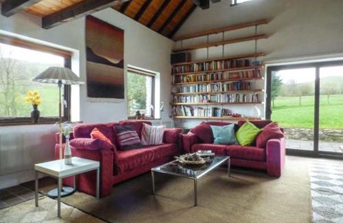 Cwmtirmynach House | Ty Uchaf
