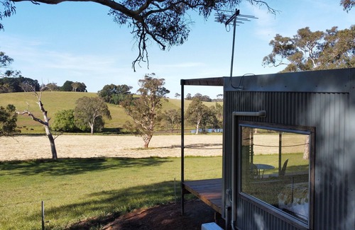 Kuitpo Cabin | Tynan Farm Retreatn