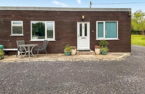 Bethania House | Tynrhos Lake View