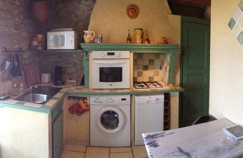 Les 3 Ponts House | Typical house - Swimming pool - Quiet location Nîmes on foot