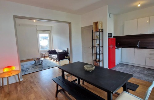 Nord - Gare House | Typical Mans house, renovated, quiet, with exterior - In the centre - 8 places