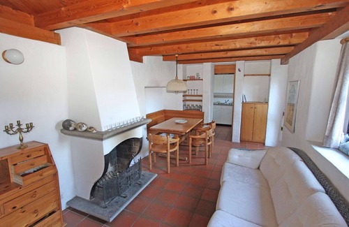 Brissago House | Typical rustico on the edge of the village idyllically bordering the forest