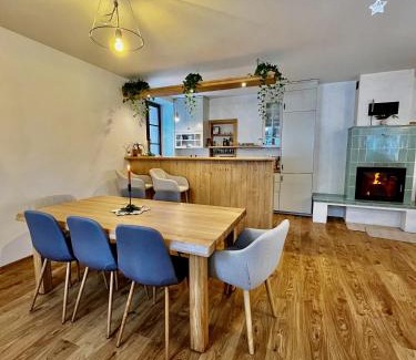 Borotin House | U nás ve lhotě - apartmány/celá chalupa