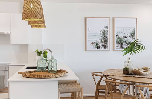 Sunshine Beach Apartment | U2 Park Cres Modern & Stylish 2 bedroom apartment Close to Beach and Restaurants