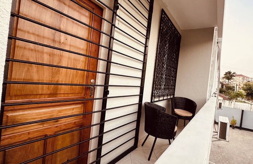 Msasani Villa | Ubalozi Villa luxury 2-bedroom villa by US Embassy with WiFi, AC and 75” TV