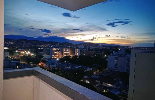 San Jose de Cucuta Apartment | Ubicación Privilegiada & Confort La Riviera, Apto City View by George