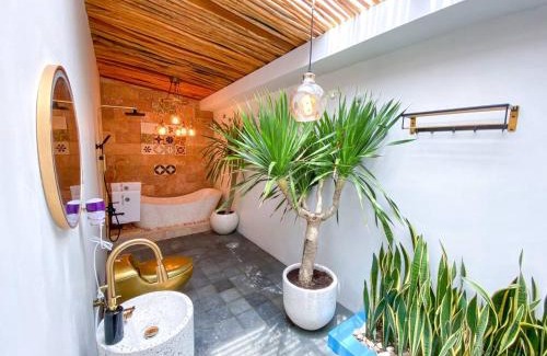 Catur Tunggal Villa | Ubu Villa Tropicola - Near Yogyakarta City Center