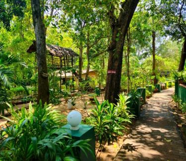 Udawalawa Resort | Udawalawe Safari Village by Plateeno