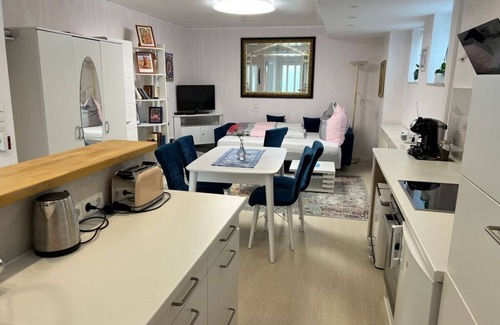 Suggental House | Uitzicht op het zwembad
