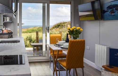Holyhead House | Uk39216 - Swn Y Mor