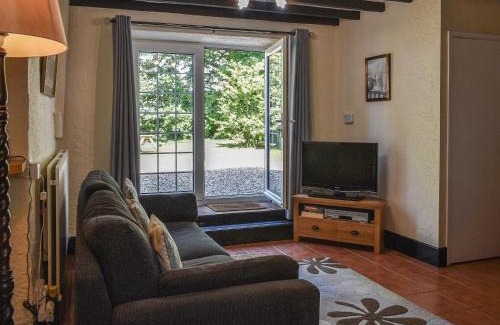 Brynsiencyn House | Uk40278 - Llys Elen One