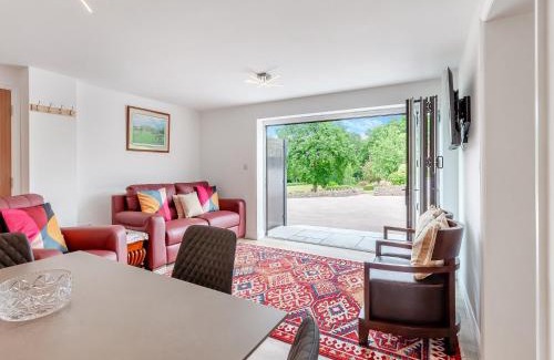 Lydney House | Uk46790 - Orchard Retreat