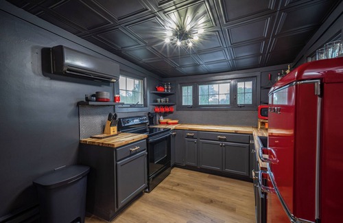 Audubon Apartment | Ultimate Bourbon Experience in Heart of Louisville