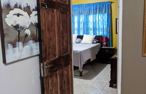 Santa Cruz Bed & Breakfast | Ultimate Freedom Bed & Breakfast & Consultancy