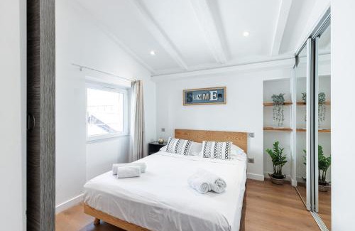 Carre d'Or Apartment | Ultra Central 2 Bdr - Rue de France