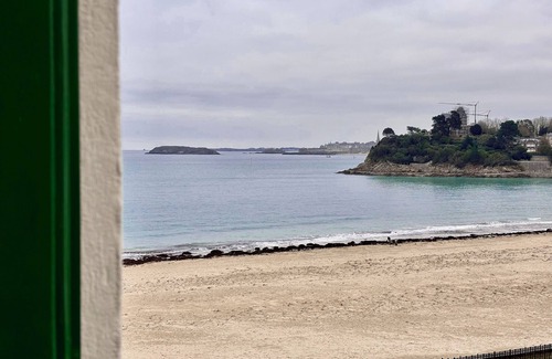Saint-Igneuc Apartment | Ultra-confort 2 bedroom apartment Waterfront DownTown WiFi Parking
