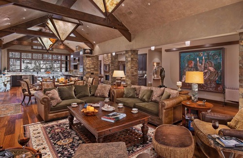 Cordillera House | Ultra Luxury + Private Hot Tub + Close to Golf/Nordic skiing - Stag Lodge