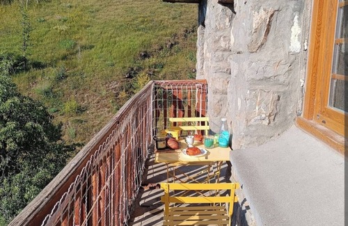 Peone Apartment | Ultra resort center Large 3-room apartment At the foot of the slopes & shops