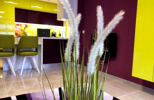 Sofia Apartment | Ultraviolet relax apart