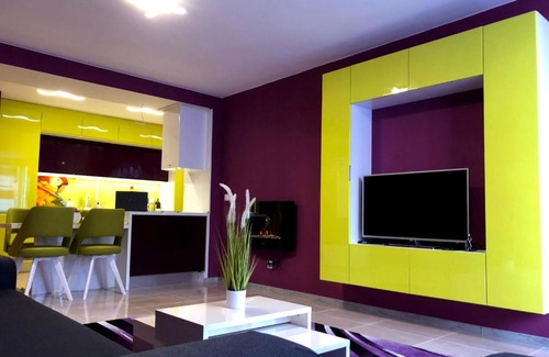 Sofia Apartment | Ultraviolet relax apart