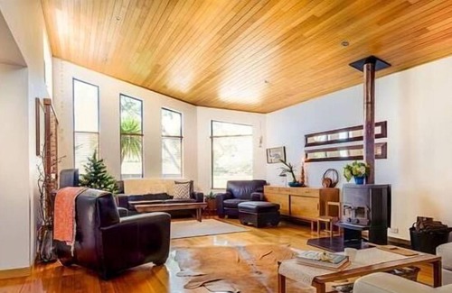 Ulverstone House | Ulverstone Boutique Accommodation Coast 2 Canyon.