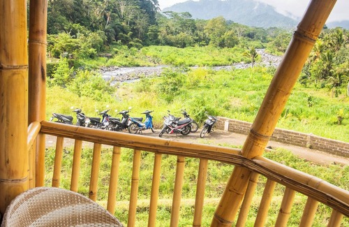 Sidemen Villa | Uma D Mapad Sidemen