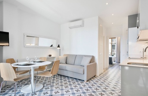 La Sagrada Familia Apartment | Uma Suites Sagrada Familia