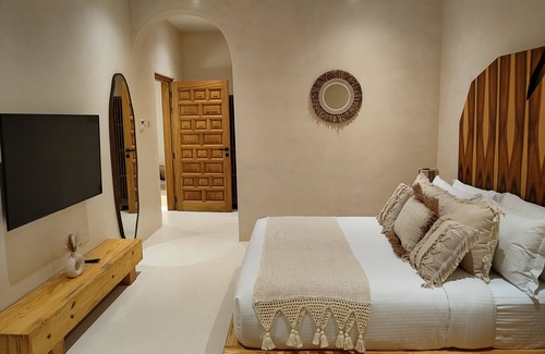 Umm al Quwain Hotel | Umm Al Quwain Beach Hotel