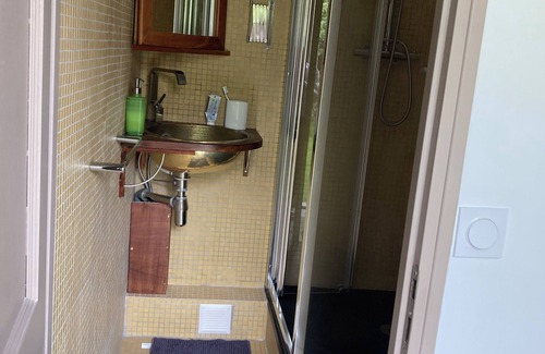 Noisy-le-Sec Bed & Breakfast | Un Havre de Paix à Proximité des Transports et de Paris