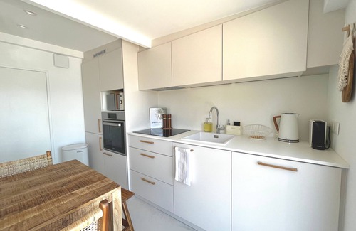 Le Mourillon Apartment | Un Petit Coin de Paradis