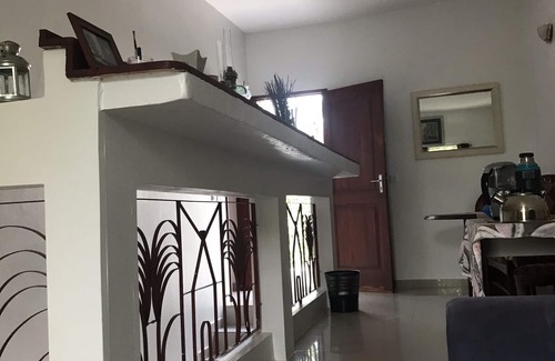 Ngaparou Villa | un séjour inoubliable. Surpresseur, chauffe eau, Clim , piscine, plage … jardin.