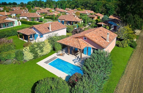 Les Forges Villa | Unabhängige Villa, 2 Bäder, privates Schwimmbad 4 Personen