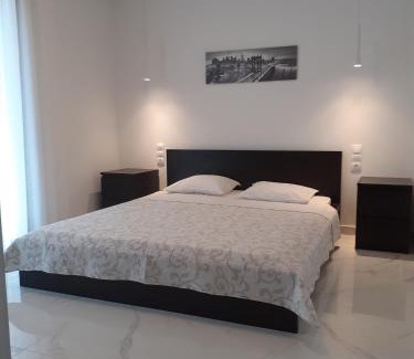 Kalambaka Apartment | under the rocks