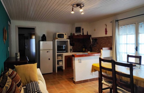 Saint-Series Apartment | Under the sun of South France