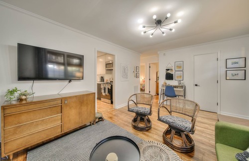 Eau Claire House | Unexpected Little Gem Minutes from Downtown