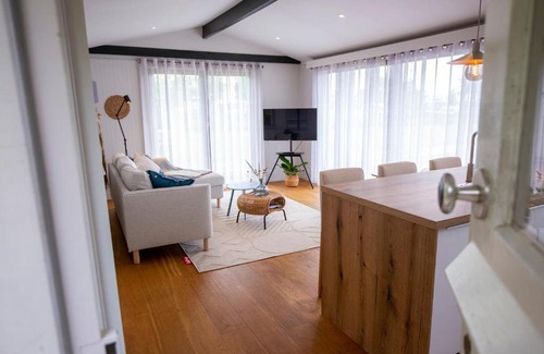 Harlingen Apartment | Unieke woonboot in Harlingen