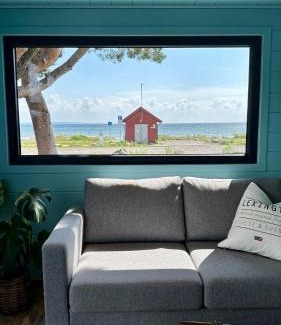 Tonsberg Apartment | Unik beliggenhet! Lite mikrohus plassert ved populær strand